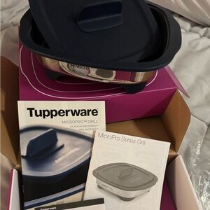 Tupperware MicroPro Series Grill with Black Lid